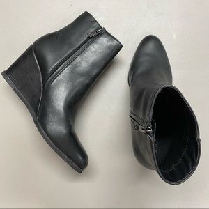 naturalizer greyson black